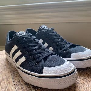 Adidas Men’s Size 8 Exclusive Nizza Edition!